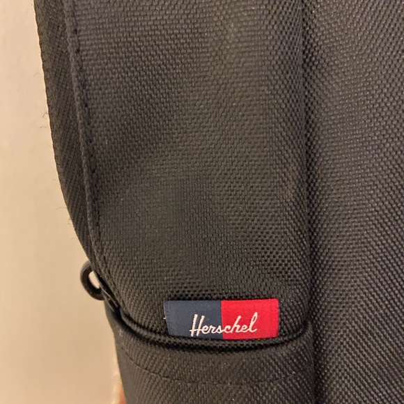 Herschel black nylon backpack shoulder travel bag - Picture 5 of 5